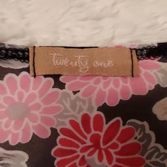 Twenty One Black & Pink Floral 3/4 Sleeve Tie Back V-Neck Kimono Blouse Size S - Picture 9 of 10